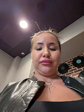 Beautydiamond - Spank naked tits in full caffe