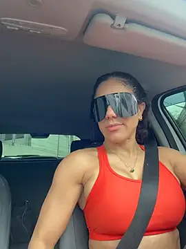 ViolettLuxe - Moan on the car
