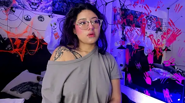 SabrinaV_ - control toys x2