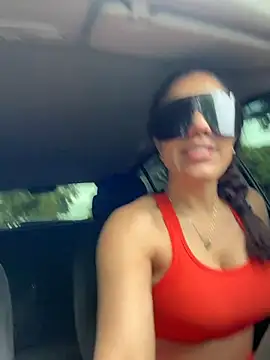 ViolettLuxe - Moan on the car