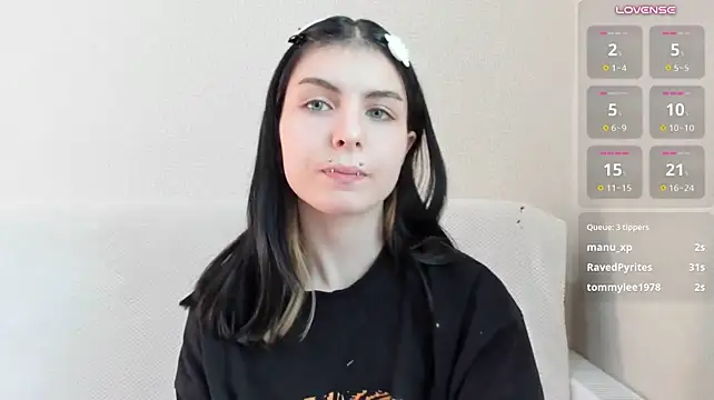 ErlinaBuoy - Shake boobs close to your face