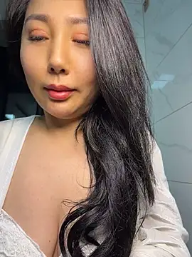 Xuemo88 - 新主播帮主播买件性感衣服谢谢宝贝们