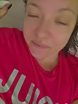 Julimonroe - Show you this wet hairy pussy 😈