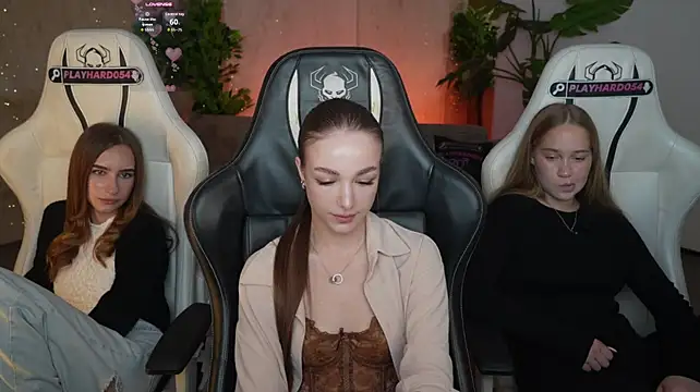 Ella_054 - doggy 2 g