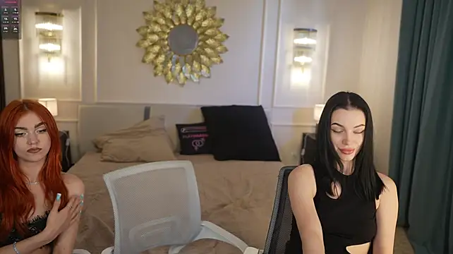 Selena_Glow - naked ass 1 girl