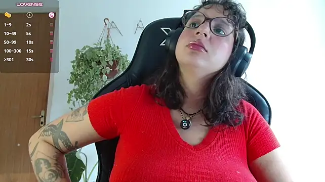 Myamillor - boob tease