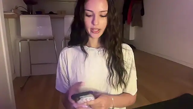 Sophiesweetside - towel tease