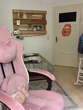 Curvydesifromgermany - Oil on tits