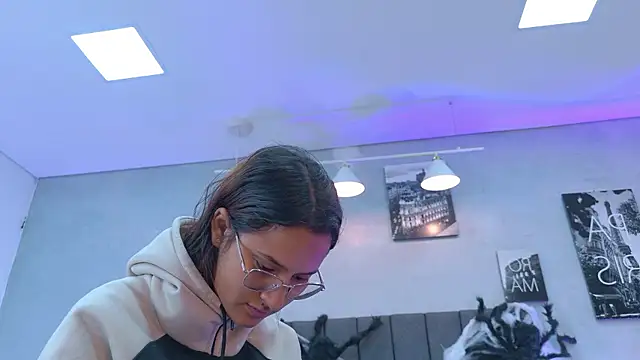 Kendra_london - 🎃🍭 Show Naked 🎃🍭