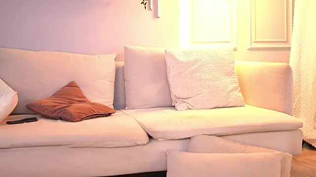 SiennaHays - 5 hard spanks in doggy