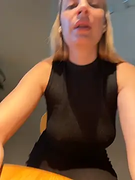 SashaCatt - Masturbation+one finger in pussy💋