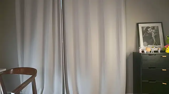 SilviaKofoed - Pull my leggings lower