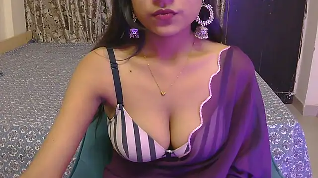 Hoty-priya - pussy oil massage
