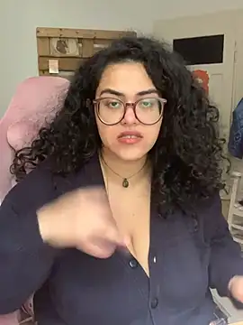 Curvydesifromgermany - Oil on tits