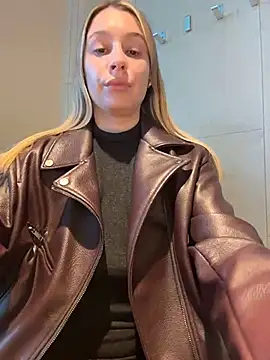 SashaCatt - Masturbation+one finger in pussy💋