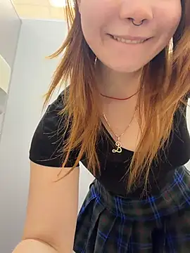 SlavicCandy - KNOCK OFF THE DOOR CHECK STRANGER
