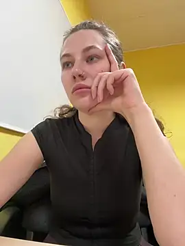 AsynaYuuki - SHOW MY BIG TITS IN SCHOOL ON LESSON