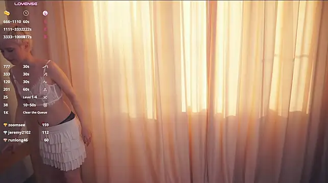 HattieSkay - 🤤Pull my skirt lower🤤