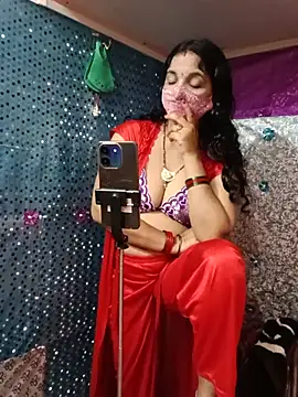 Priyanka_hot88 - Follow in Instagram