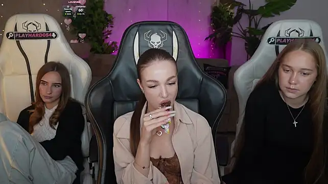 Ella_054 - doggy 2 g