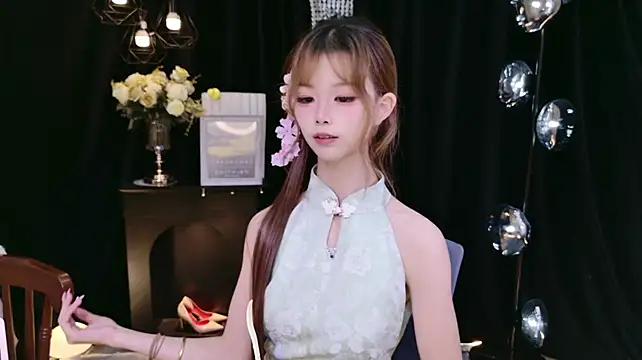 Nuo-Nuo-111 - 给诺诺买一身漂亮衣服