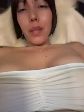 Emmahere - Make me wet 🤤