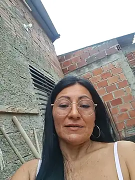 Maturexxxnaughty - I masturbate in front of a stranger