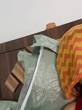Miss_kanika76 - Ass hol ke