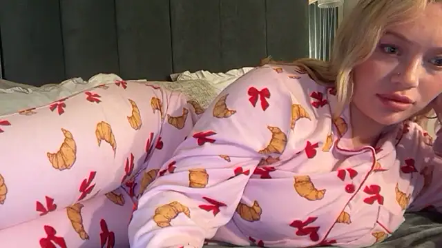 Blissdimicco - SUCKING DILDO