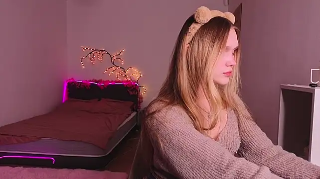 AdelineCrash - Spank my ass 7 times