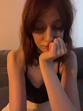 YankiGirl - Hand bra + massage my tits