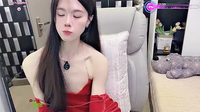 Yueyue-MM - 下空小狗侧趴椅子+打pp20下