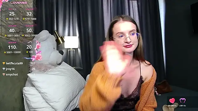 KateJonson - 😝🍑10 squats without panties!😝🍑