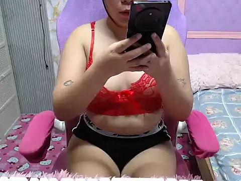Hornyblaire18 - flash pussy oilboobs