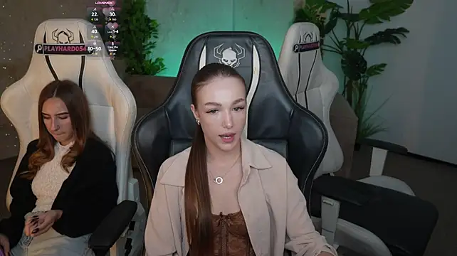 Ella_054 - doggy 2 g