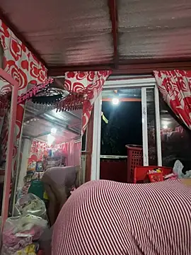 Sweetieme - @playing/fingering pussy nked at balcny