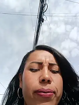 _andrea30 - Nipple show in public
