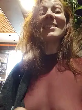 Exhibitionsplit - MAKE me CUM in Public ♤SQUIRT
