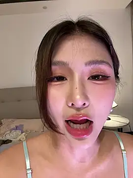 Nidekikibabe-2026 - 禁欲半月回归秀！今晚八点不见不散哦！ 裸足、黑丝、紫丝