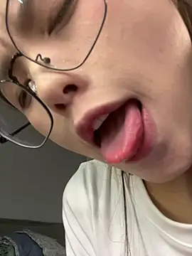 Yue-ai - 大厅全漏➕高潮➕视角上帝