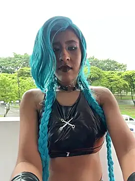 Violet_rousse7 - I show my tits on the balcony