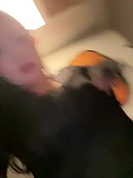 Shuyuanli445 - 戶外找個男人做…….