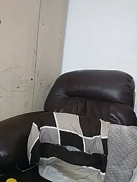 Damm_Bobbies' Live XXX Chat