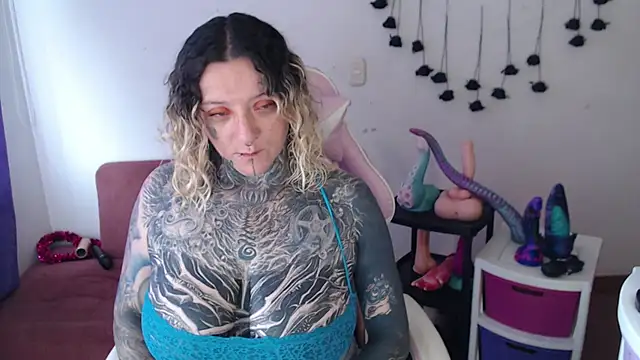 SLOPPYTITSS - pumped, squirt, big toys pussy