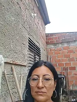 Maturexxxnaughty - I masturbate in front of a stranger