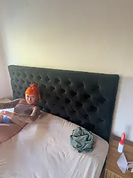 ScarletVixenLive - Doggy 1Min