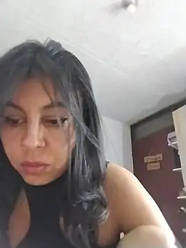 Juliet_Nasty - Clamp and clamps on