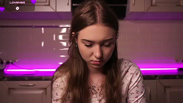 Luvvele_a - Suck finger