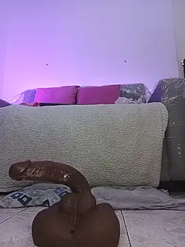 Auroraa_milan - big squirt in your face
