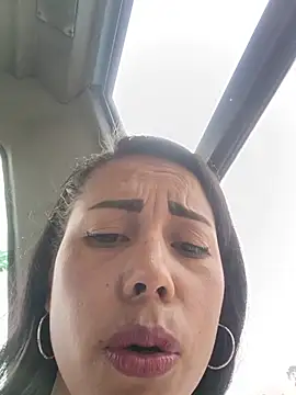 _andrea30 - Nipple show in public